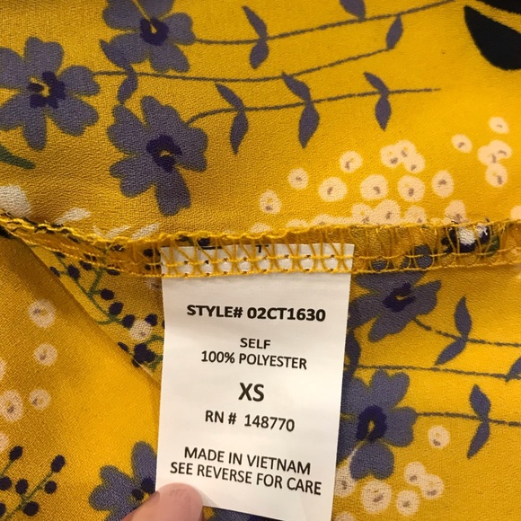 🐝 Sienna Sky Yellow Side Tie Blouse - XS 🐝 - Picture 8 of 8